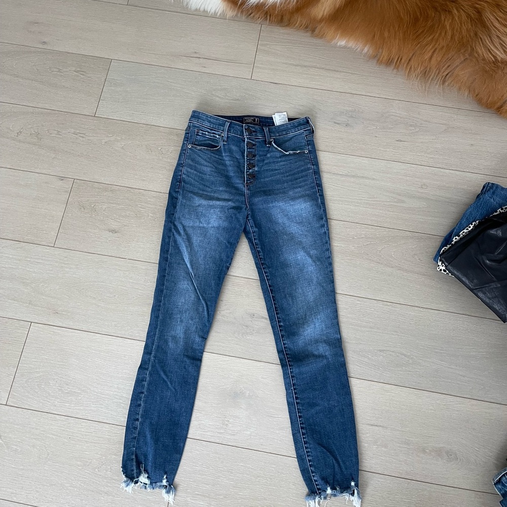 Abercrombie Ankle Jeans